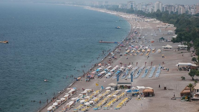 Turist sayısı arttı, gelir azaldı