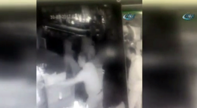 Ünlü şarkıcı Berksan’ın kulübüne saldırı: 1 ölü, 4 yaralı