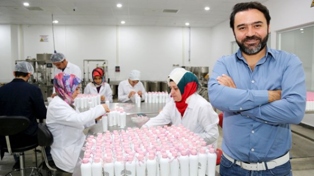 Üretime mutfakta başladı, bugün fabrika kurdu Üretime mutfakta başladı, bugün fabrika kurdu