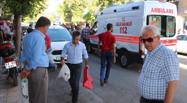 Yayaya çarpıp kaçtı Yayaya çarpıp kaçtı