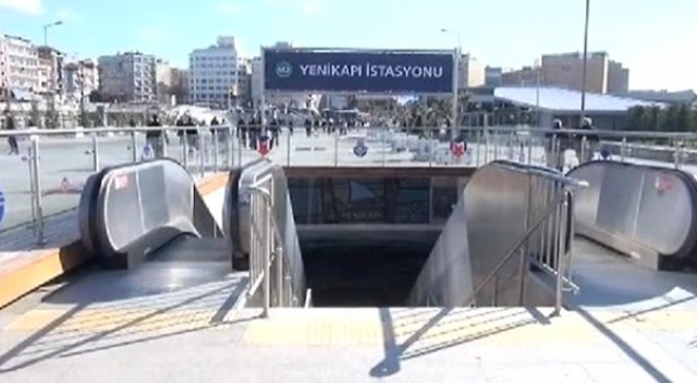 Yenikapı metro seferleri yeniden başladı Yenikapı metro seferleri yeniden başladı