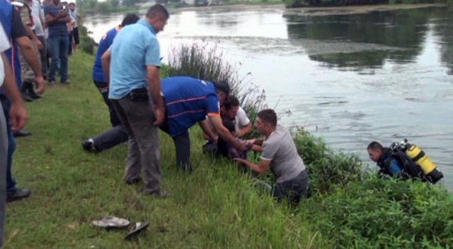 14 yaşındaki Melek, Ceyhan Nehri'nde boğuldu 14 yaşındaki Melek, Ceyhan Nehri'nde boğuldu