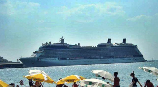 3 gemiyle 3 bin 500 günübirlik turist geldi