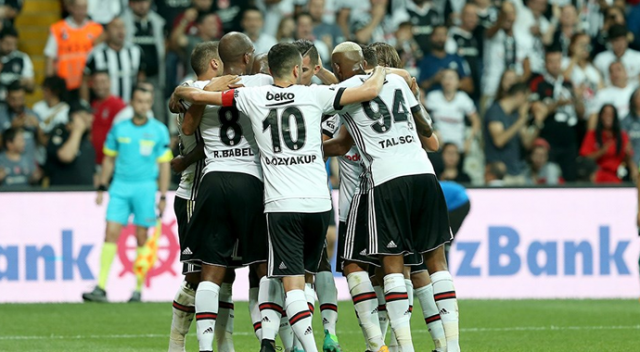 Beşiktaş'ın Vodafone Park'taki yenilmezlik serisi 29 maça çıktı Beşiktaş'ın Vodafone Park'taki yenilmezlik serisi 29 maça çıktı