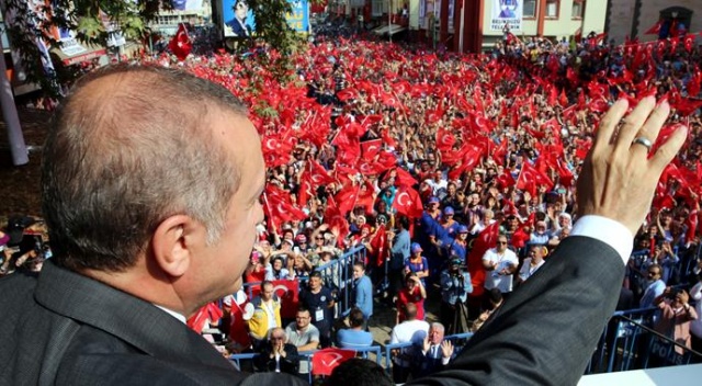 Cumhurbaşkanı Erdoğan: Yeni eğitim öğretim yılında kredi ve burslar artacak Cumhurbaşkanı Erdoğan: Yeni eğitim öğretim yılında kredi ve burslar artacak