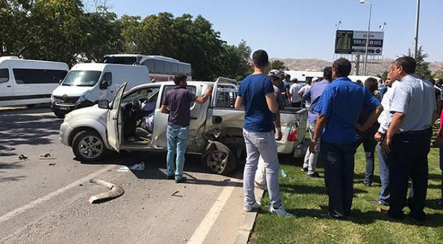 Elazığ'da zincirleme kaza: 8 yaralı