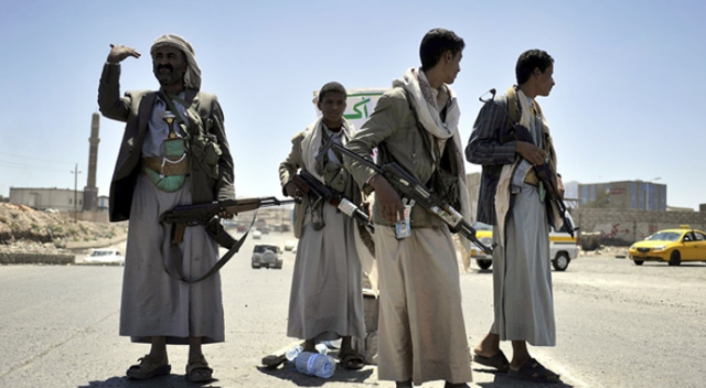 Husiler, Yemen'de 18 kişiyi kaçırdı Husiler, Yemen'de 18 kişiyi kaçırdı