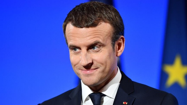 Macron'dan fotomuhabiri hakkındaki şikâyetini geri çekmesi istendi Macron'dan fotomuhabiri hakkındaki şikâyetini geri çekmesi istendi