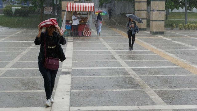 Meteorolojiden kuvvetli yağış uyarısı