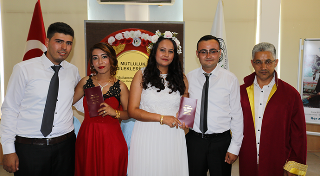 Milas'ta ilginç nikah! Birbirlerine şahit oldular Milas'ta ilginç nikah! Birbirlerine şahit oldular