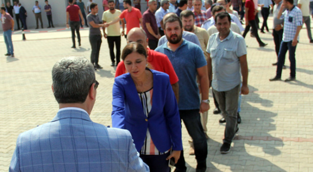 Osman Ak'ı Adana'dan yüzlerce kişi uğurladı Osman Ak'ı Adana'dan yüzlerce kişi uğurladı