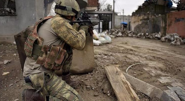 Siirt&#039;te PKK&#039;ya dev operasyon: 39 kişi gözaltına alındı!