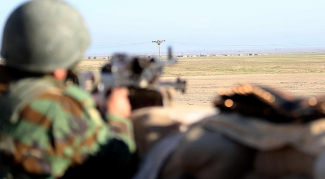 Teröristler, Telafer'in çevresinde hendek kazıyor Teröristler, Telafer'in çevresinde hendek kazıyor