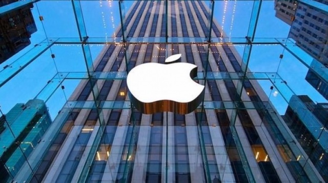 Tim Cook ikinci fabrikayı açıyor Tim Cook ikinci fabrikayı açıyor