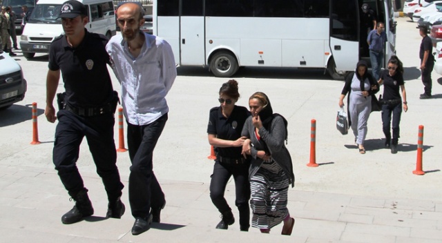 Van'da uyuşturucu operasyonu, 7 kişi gözaltında Van'da uyuşturucu operasyonu, 7 kişi gözaltında