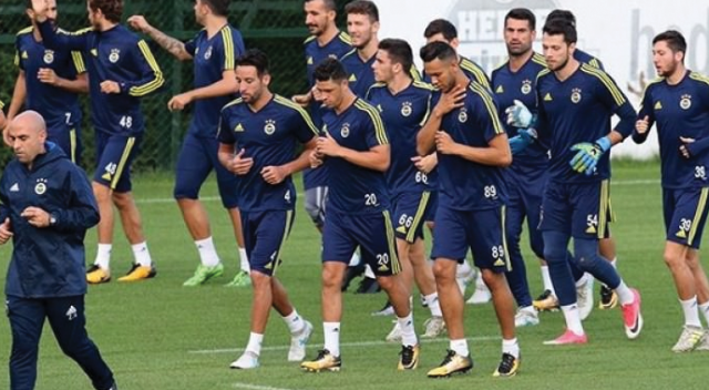 Vardar maçı öncesi F.Bahçe'ye şok! Vardar maçı öncesi F.Bahçe'ye şok!