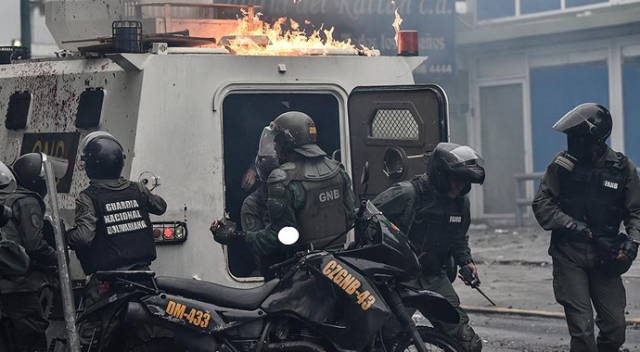 Venezuela&#039;da darbe girişimi