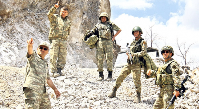 YAŞ'ta dikkat çeken detay! Kurmay olmayan komandolar generalliğe yükseldi YAŞ'ta dikkat çeken detay! Kurmay olmayan komandolar generalliğe yükseldi