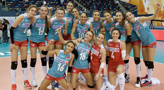 A Milli Bayan Voleybol Takımı Play-off'a kaldı