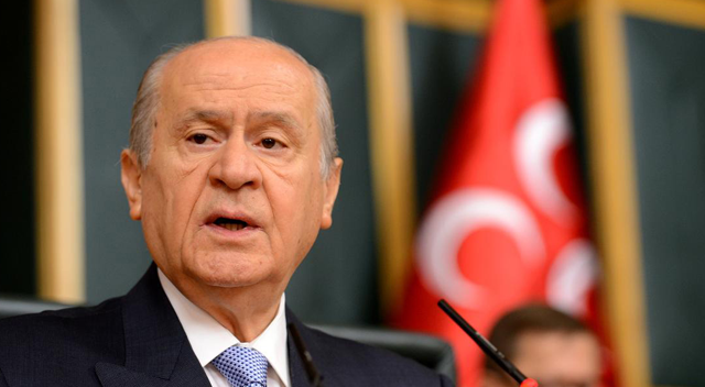 Bahçeli'den sert referandum açıklaması Bahçeli'den sert referandum açıklaması