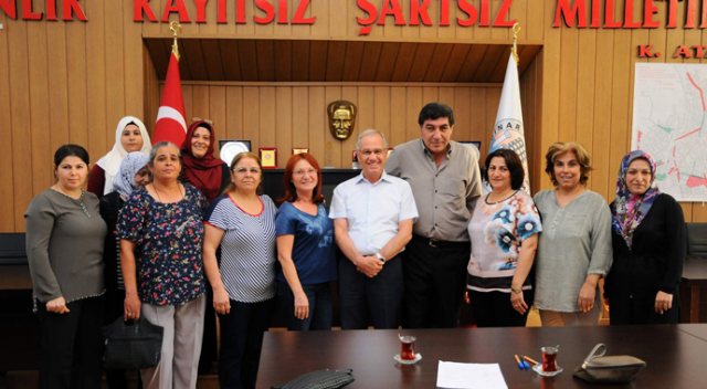 Dinar İlçe Teşkilatı'ndaki 26 kadın üye MHP’den istifa etti Dinar İlçe Teşkilatı'ndaki 26 kadın üye MHP’den istifa etti