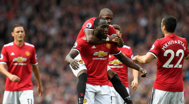 Everton'a ManU çarptı! Everton'a ManU çarptı!