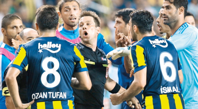 Fenerbahçe ligde kötü günler yaşıyor Fenerbahçe ligde kötü günler yaşıyor