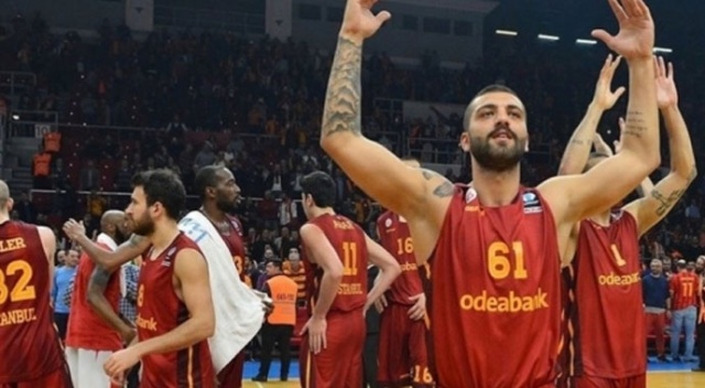 Galatasaray Odeabank, Göksenin Köksal ile sözleşme yeniledi Galatasaray Odeabank, Göksenin Köksal ile sözleşme yeniledi