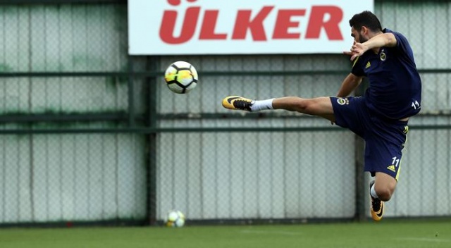 Mehmet Ekici takımla birlikte çalıştı