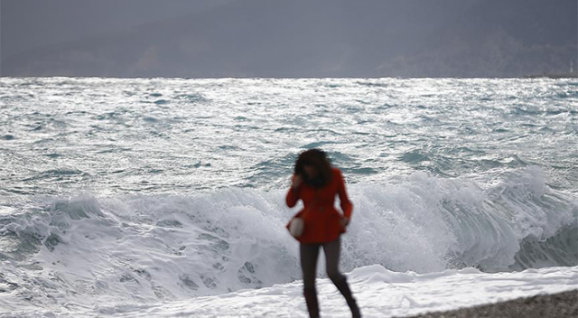 Meteorolojiden Akdeniz'de fırtına uyarısı Meteorolojiden Akdeniz'de fırtına uyarısı