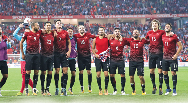 Ölüm kalım maçında Hırvatistan&#039;ı Cenk Tosun&#039;la yıktık