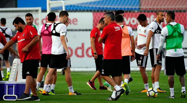 Şenol Güneş 11'i değiştiriyor! Şenol Güneş 11'i değiştiriyor!
