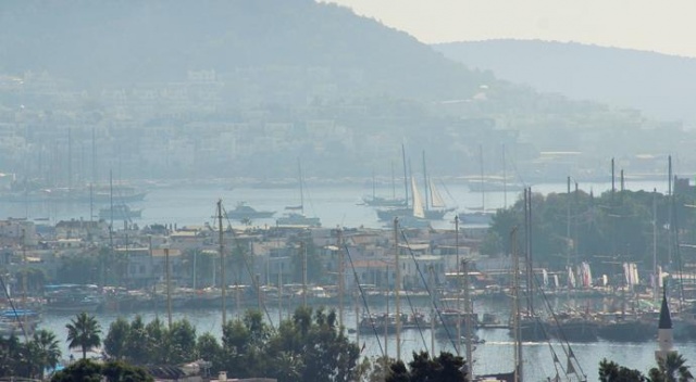 Bodrum&#039;u dumanlar kapladı