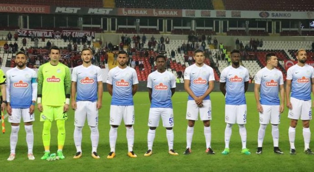 Çaykur Rizespor’da 3 futbolcu kadro dışı kaldı Çaykur Rizespor’da 3 futbolcu kadro dışı kaldı