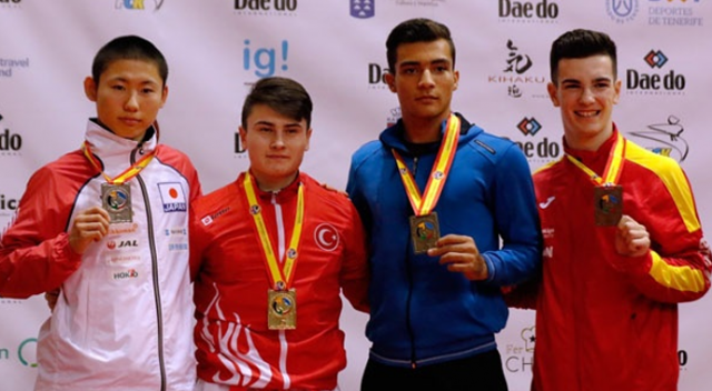 Enes Özdemir, Dünya şampiyonu Enes Özdemir, Dünya şampiyonu