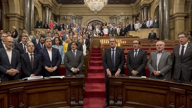 İspanyol mahkemesinden Katalonya kararı İspanyol mahkemesinden Katalonya kararı