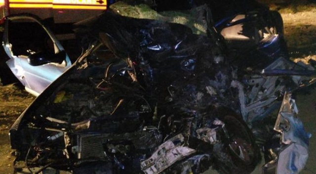 İzmir&#039;de kaza, 2 kişi hayatını kaybetti
