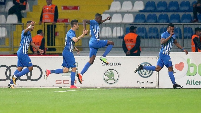 Kasımpaşa, Göztepe'yi 3-1 yendi Kasımpaşa, Göztepe'yi 3-1 yendi
