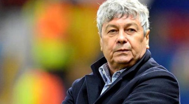 Lucescu tribüne! Lucescu tribüne!