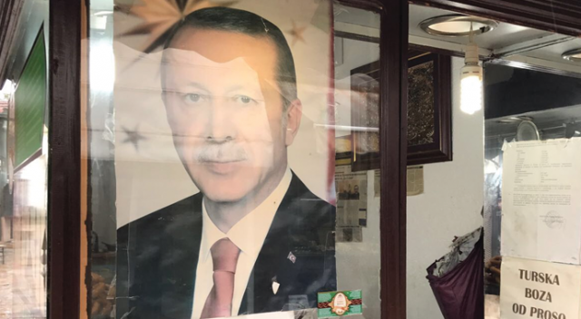 Makedonya&#039;dan Merkel&#039;e baklavalı mesaj