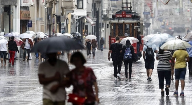 Meteoroloji'den İstanbul'a uyarı üstüne uyarı Meteoroloji'den İstanbul'a uyarı üstüne uyarı