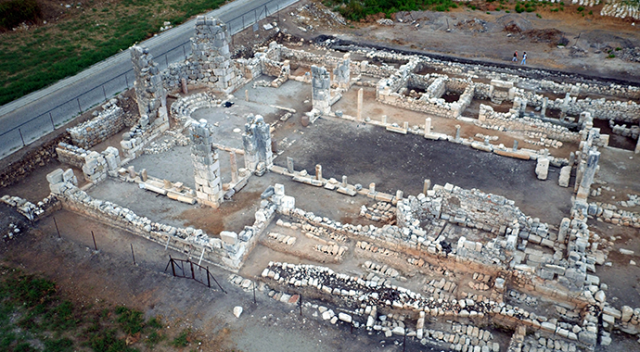Patara Antik Kenti'nde Bazilika ortaya çıkarıldı Patara Antik Kenti'nde Bazilika ortaya çıkarıldı