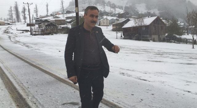 Sakarya’da yılın ilk karı Dikmen Yaylası’na düştü Sakarya’da yılın ilk karı Dikmen Yaylası’na düştü