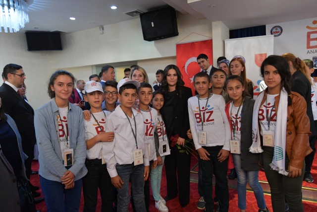 Sarıeroğlu, Mardin'den gelen 200 öğrenciyle buluştu Sarıeroğlu, Mardin'den gelen 200 öğrenciyle buluştu