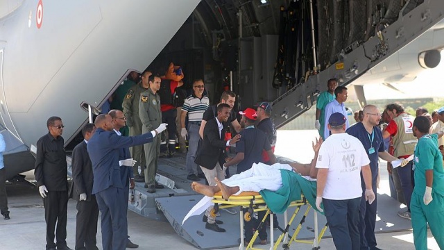 Somali'deki saldırıda yaralanan 40 kişi Türkiye'ye getiriliyor Somali'deki saldırıda yaralanan 40 kişi Türkiye'ye getiriliyor