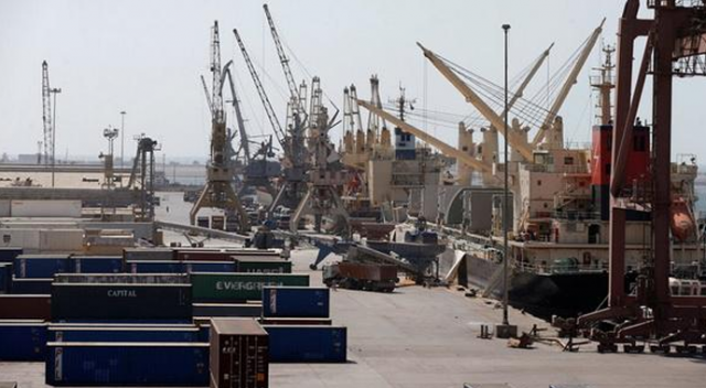 Yemen BM’den gelen insani yardım vinçlerini limana almadı