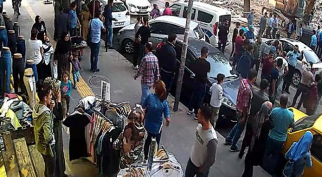 Zabıta, esnaf ve işçilerin karıştığı kavgada 4 kişi yaralandı Zabıta, esnaf ve işçilerin karıştığı kavgada 4 kişi yaralandı