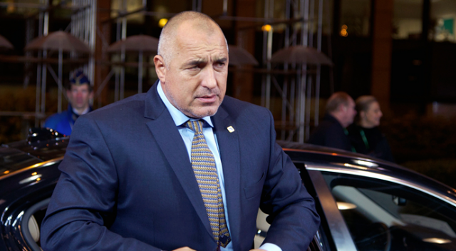Bulgaristan Başbakanı: 'Erdoğan'ın iradesi sayesinde 3 milyon kişi Türkiye'de duruyor' Bulgaristan Başbakanı: 'Erdoğan'ın iradesi sayesinde 3 milyon kişi Türkiye'de duruyor'