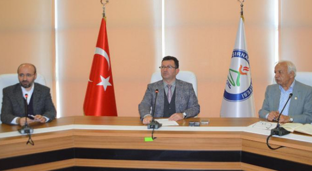 Cumhurbaşkanına hakaret eden öğretim üyesi açığa alındı