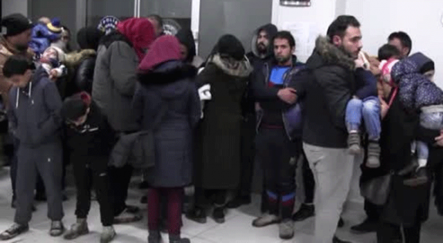 Ege Denizi&#039;nde mültecilere operasyon